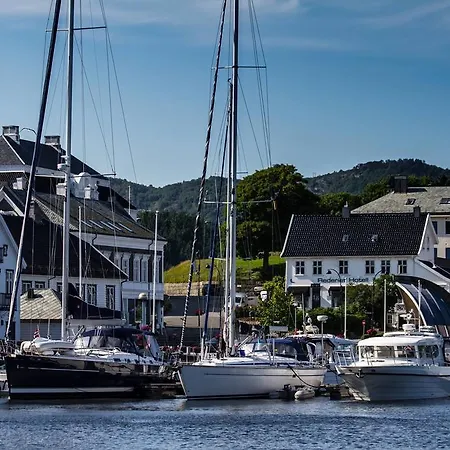 Rederiet Hotel 3*